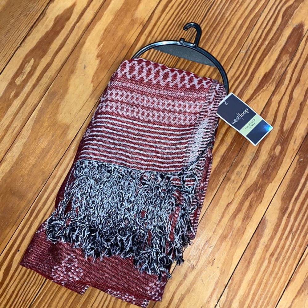 West loop Scarf!